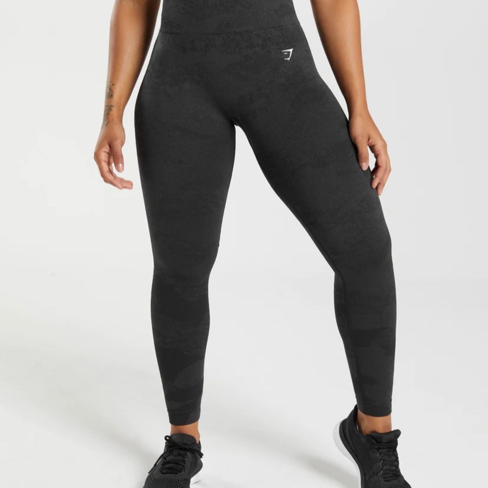 COPY - Gymshark camo leggings